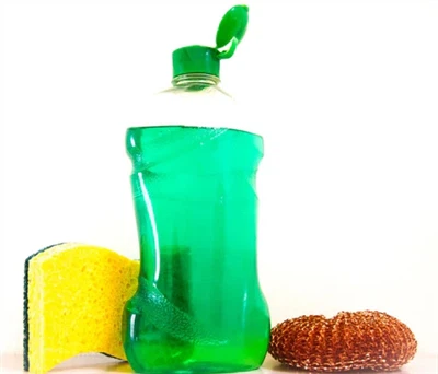 Имеет ли значение, является ли мыло для посуды биоразлагаемым?